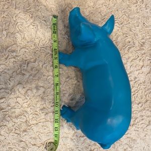 Resin pig